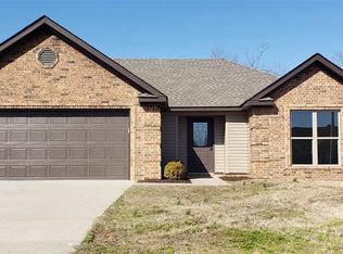 740 White Dove Cir, Jonesboro, AR 72401