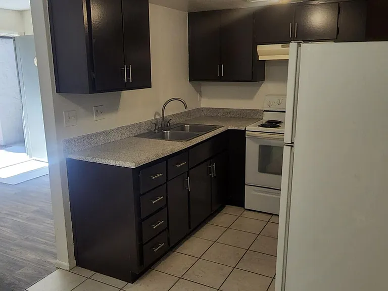 Modern Quarters Apartments — Photo 36