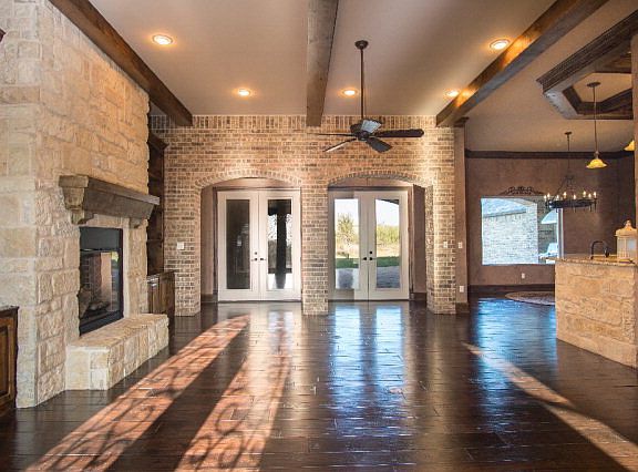 5th image of 8726 County Road 4105
