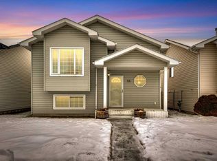 58 N Ireland Cres, Red Deer, AB T4R 3K8