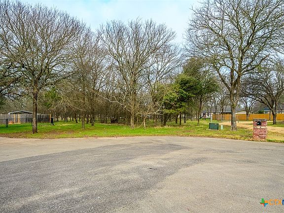 2nd image of 11 Broomtail Ct