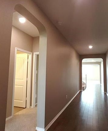 2nd image of 250 Fender Dr