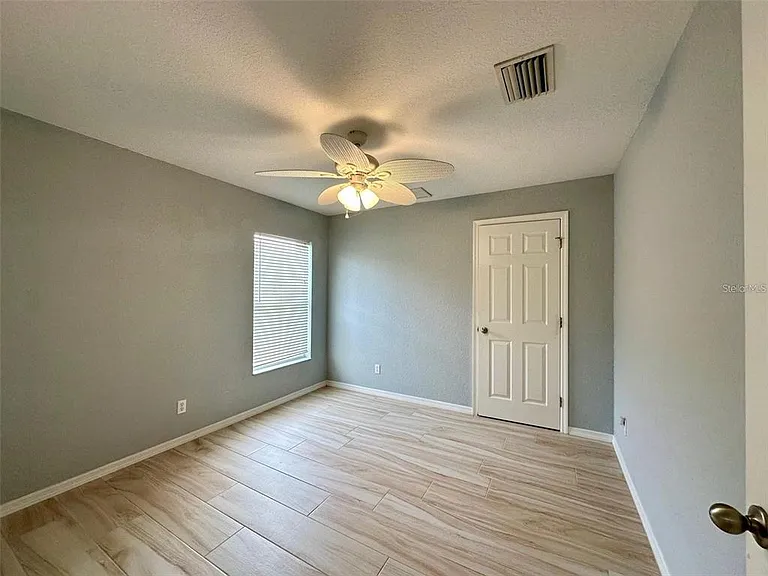 271 Campinas St — Photo 23