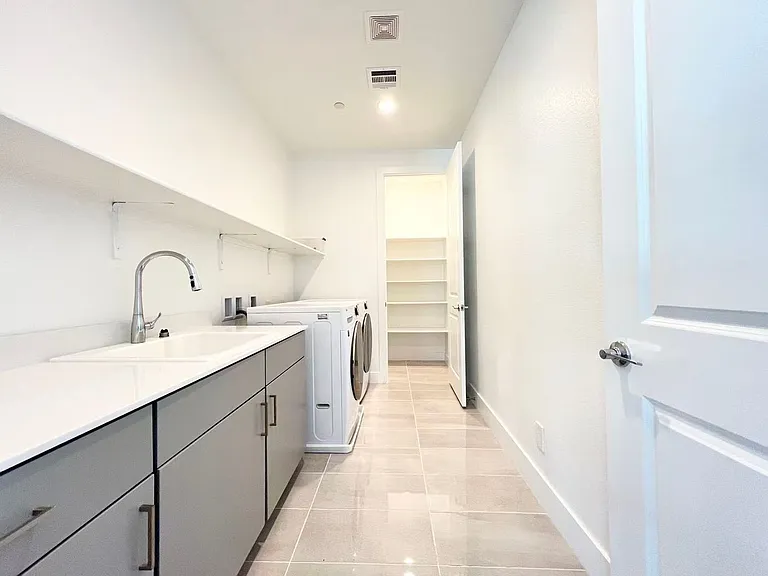 10743 Patina Hills Ct — Photo 41