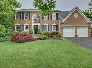 2250 Wheat Sheaf Ln, Warrington, PA 18976