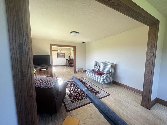 3rd image of 7021 NELSON LANE