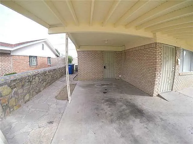 Building Photo - 5725 Waycross Ave