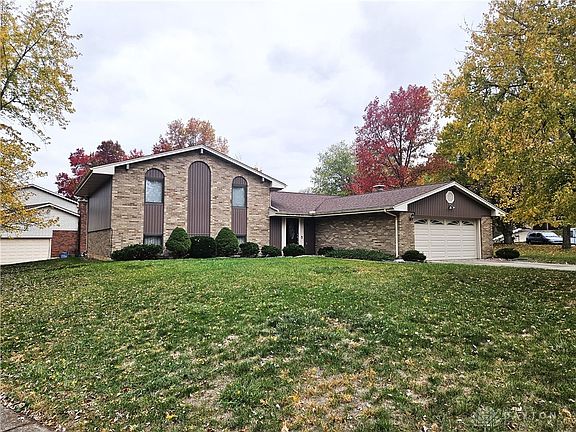 2nd image of 2323 King Richard Pkwy