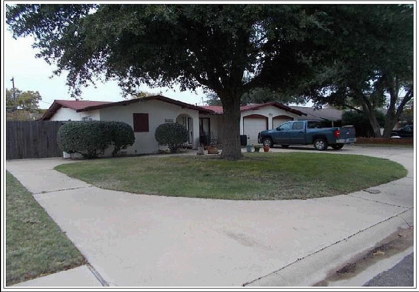 1st image of 2609 Boeing Dr