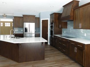 30821 Juniper Ct, Cambridge, MN 55008