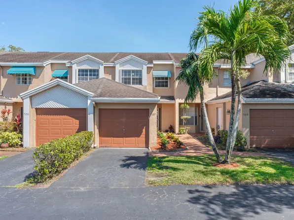 7107 Woodmont Way, Tamarac, FL 33321