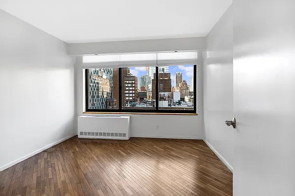 Rented by Compass | media 21