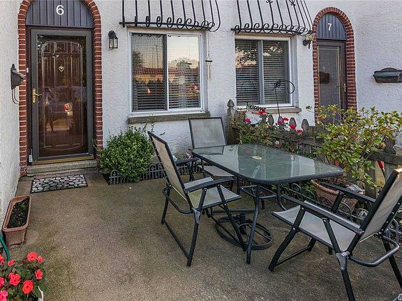 2nd image of 6 Alhambra Dr