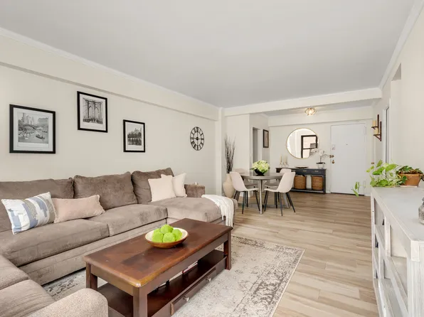 136 East 76th Street 10C image 3 of 7