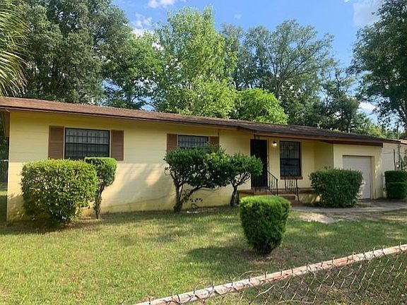 2nd image of 3962 Winton Dr