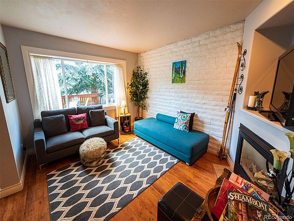 3rd image of 8 Balsam Ct