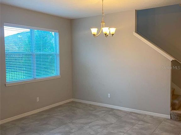 4th image of 11875 Thatcher Ave