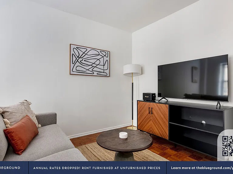 360 W 34th St #8K — Photo 2