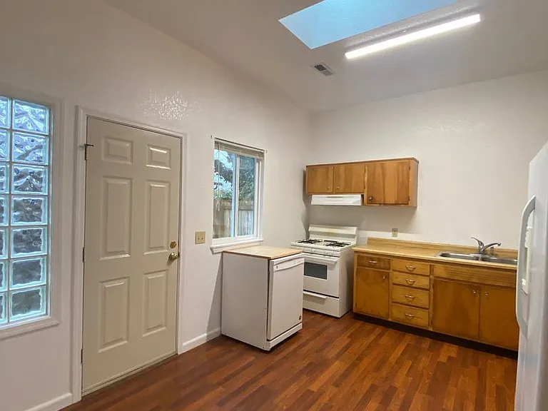2259A Dogwood Rd — Photo 20