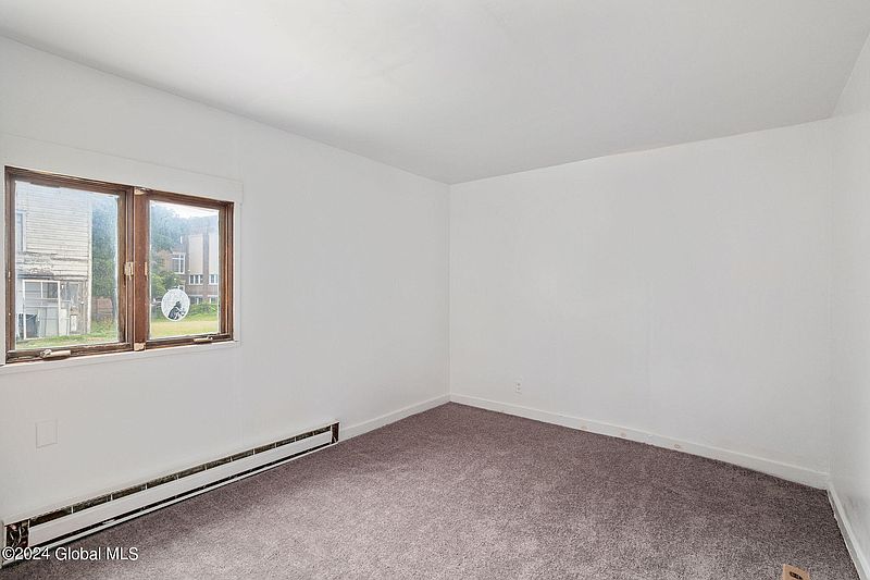 5th image of 603 E Main Street