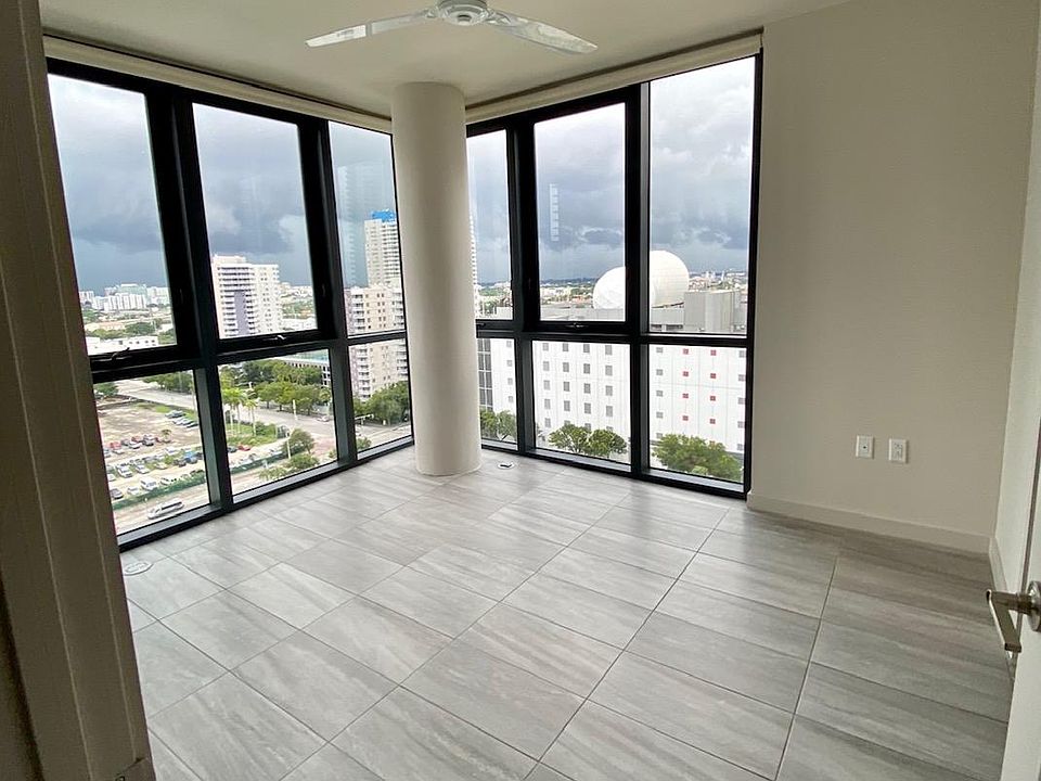 1st image of 708 NE 1st Ave #2202