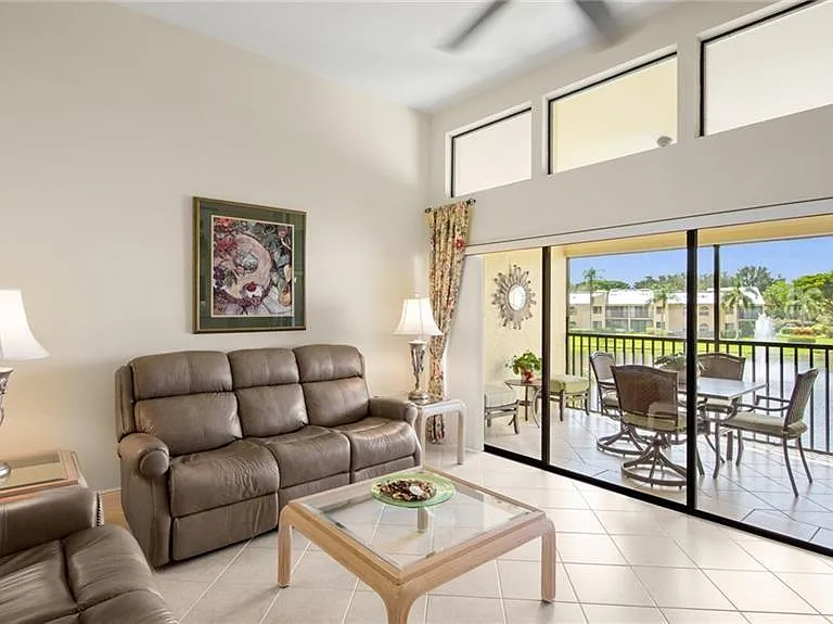 577 Beachwalk Cir #R-202 — Photo 6
