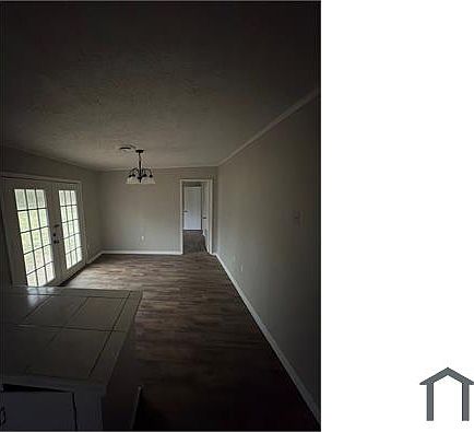 3rd image of 1326 Woody Dr
