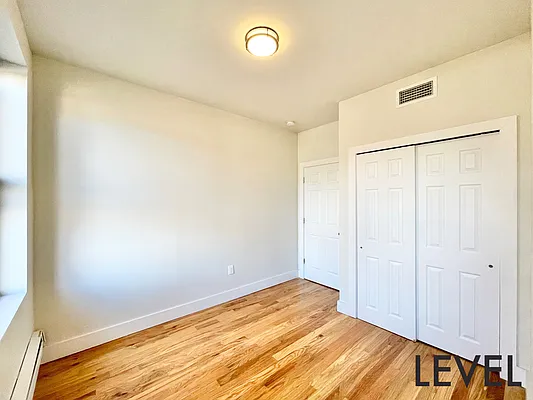 Rented by Level Group | media 12