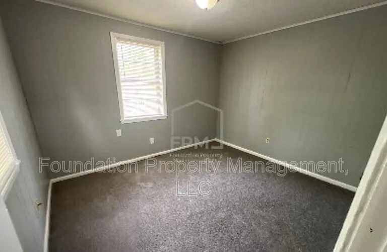 1700 Dabbs Ave — Photo 18