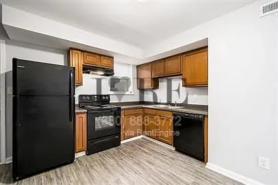 264 Powell Cir #C — Photo 2