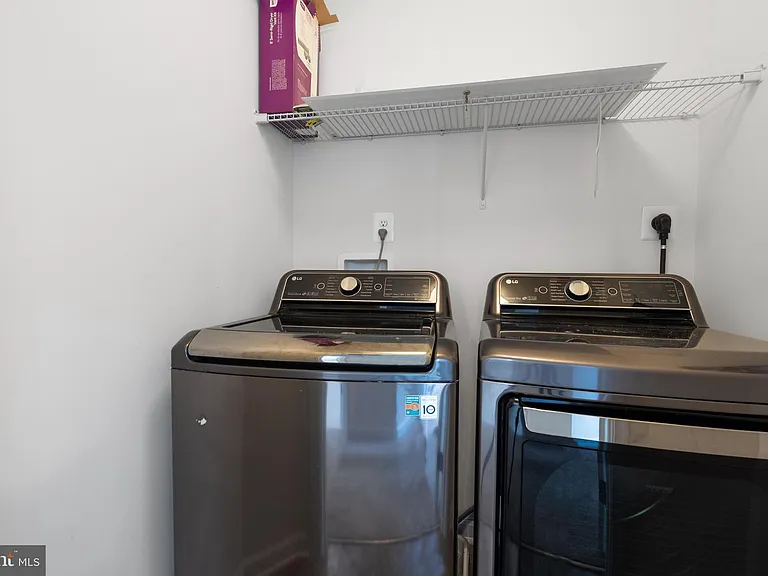 6252 Alexa St — Photo 23