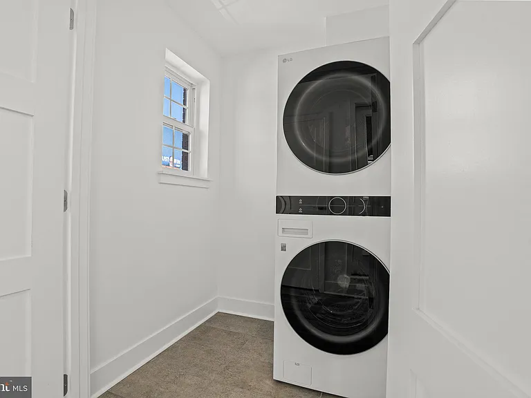150 Fairmount Ave #2 — Photo 20