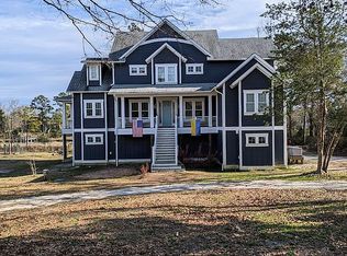 523 Hughes Rd, Hampstead, NC 28443