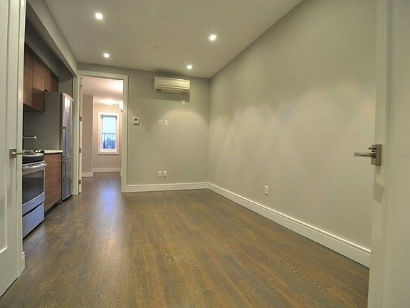 3rd image of 349 E 138th St #2CC