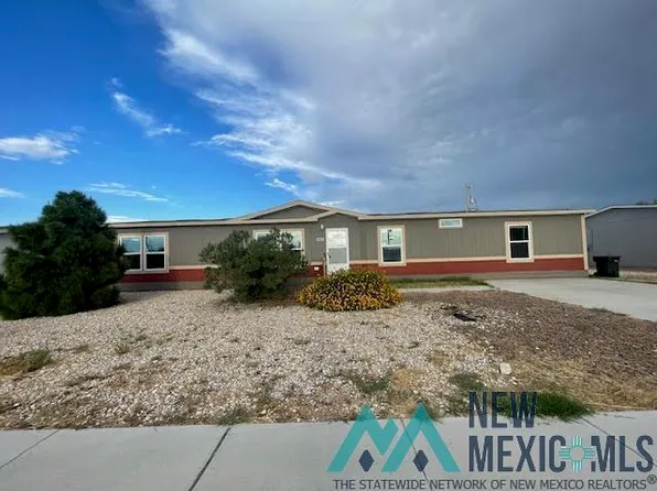 4212 Redbud St, Carlsbad, NM 88220