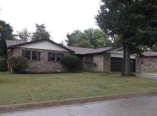 1401 Cresswell Dr, Mountain Home, AR 72653