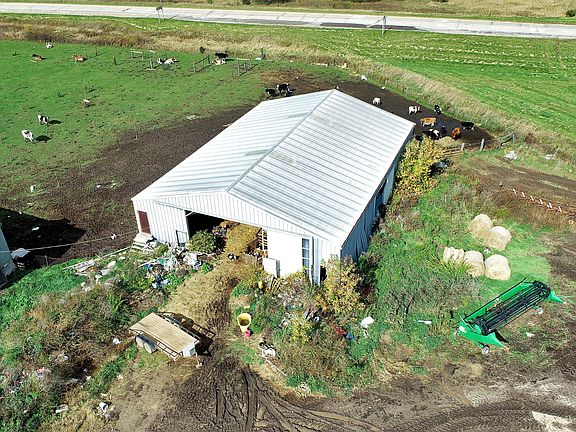 4th image of 3882 S Cochran Rd