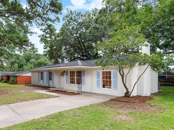 7673 Cherrywood Dr, North Charleston, SC 29418