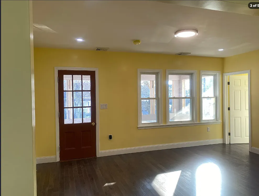 3 bed, 1200 sqft, $3,500 — Photo 2