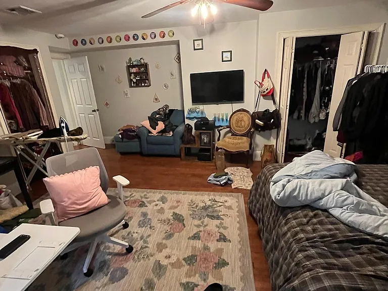 135 Hillside St #1B — Photo 6