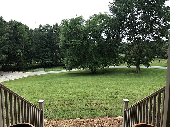 5th image of 175 Swallows Ln