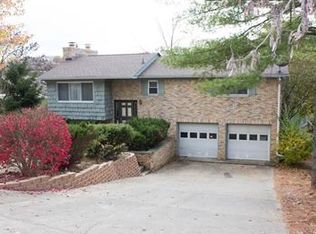 1125 Locust Dr, Martinsville, IN