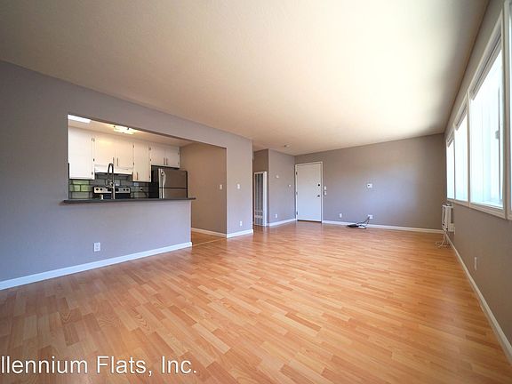 3rd image of 1654 Union Ave #10842175