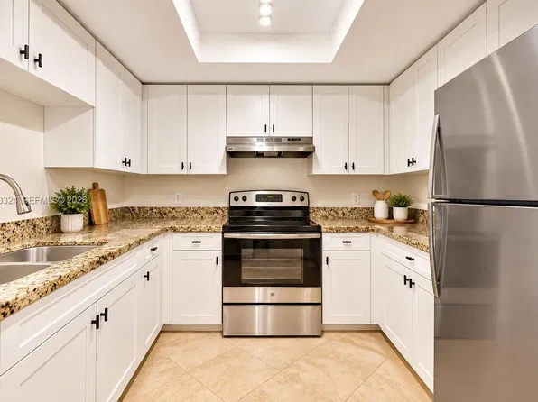 2009 SE 10th Ave APT 302, Fort Lauderdale, FL 33316