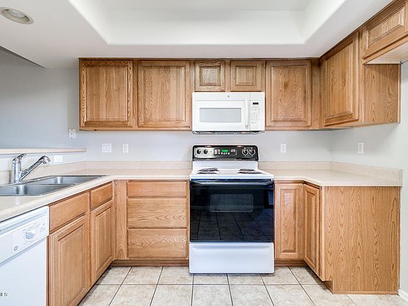 3rd image of 537 S Delaware Dr Unit 120