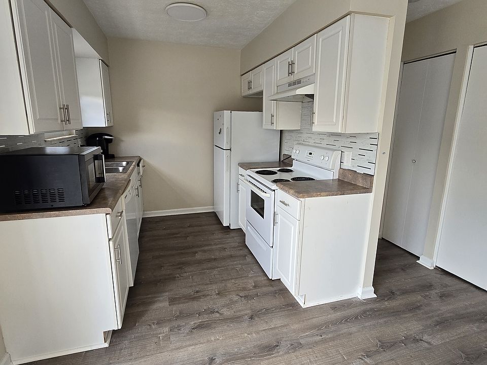 1st image of 7623 Danbury Ln