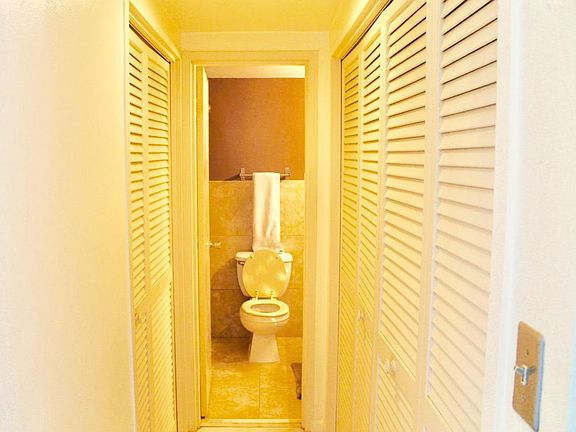 3rd image of 1000 West Ave APT 930
