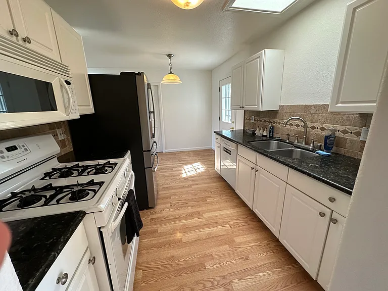 500 McKnight Ln — Photo 7