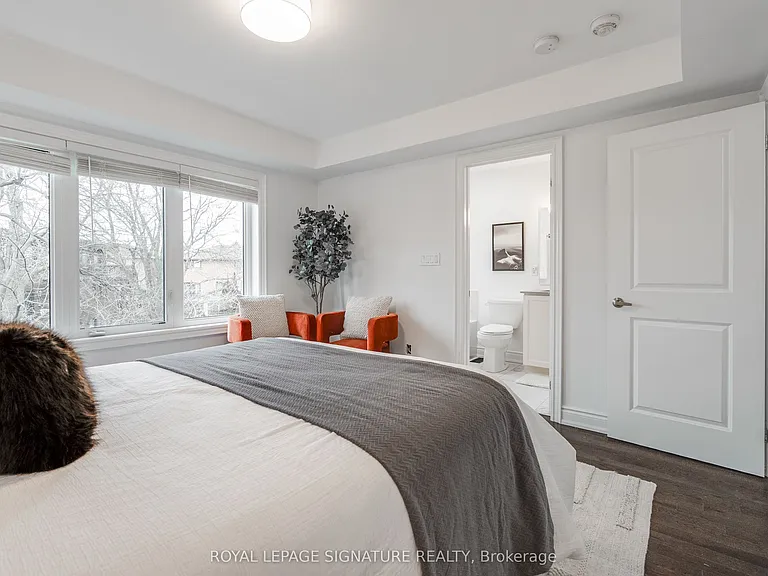 14 Queen Mary Ct — Photo 13