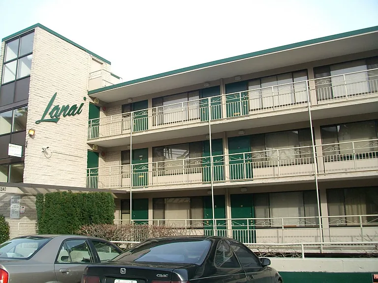Lanai Apartments — Photo 14